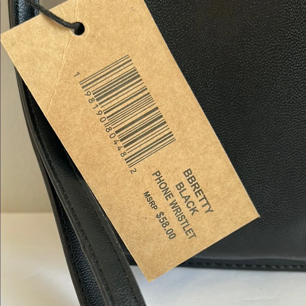 NWT STEVE MADDEN BBRETTY Phone Wristlet & Wallet in Black